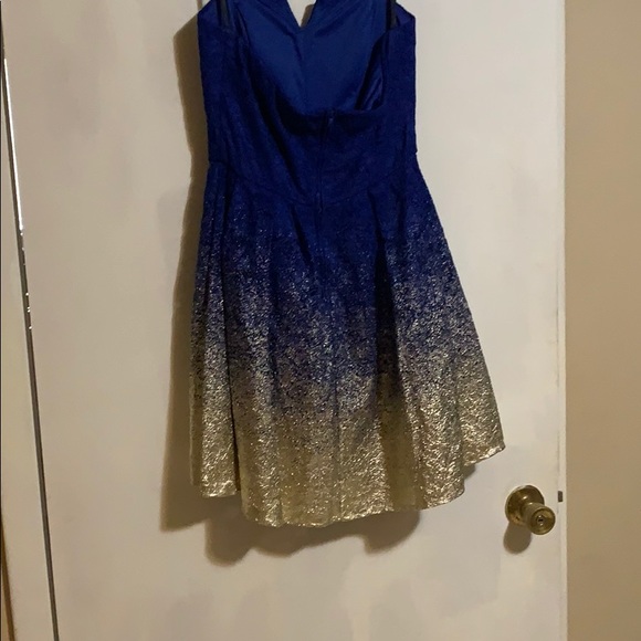 Dress - Picture 4 of 4